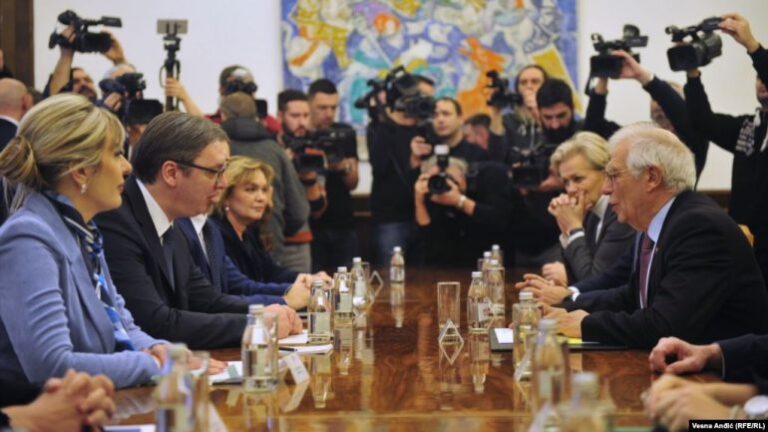 Borell takon Vuçiç: BE e njeh Kosovën, përfaqësues të posaçëm për dialogun Prishtinë- Beograd