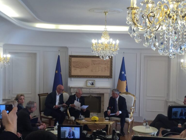 Kosovë – ​Borell pa datë për heqjen e vizave, kërkon formimin e shpejtë të qeverisë