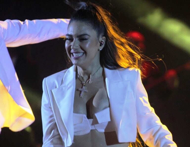 Twitter ”shpërthen” papritur: Elvana në Eurovision 2020?