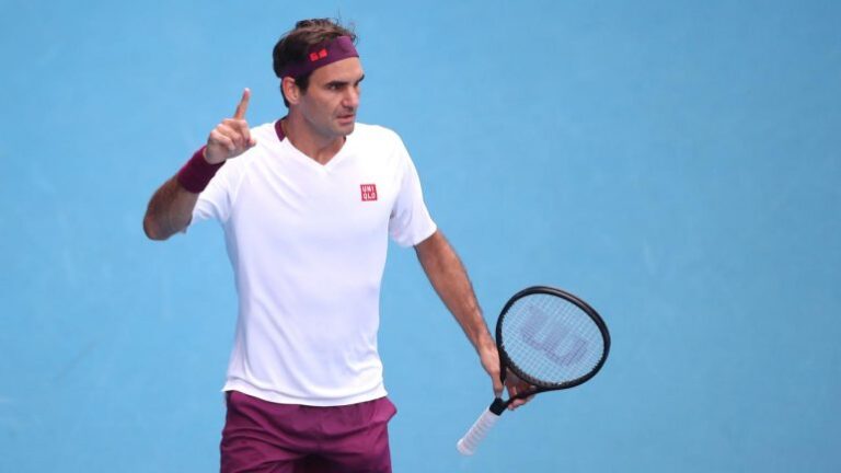 Federer ndëshkohet me 3,000 dollarë për sharje në Australian Open