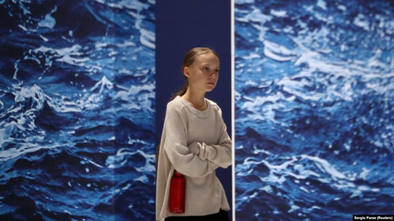 Greta Thunberg udhëheq protestën për klimën në Zvicër: Nuk keni parë asgjë akoma