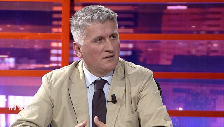 Agron Gjekmarkaj: Pse dorëzimi i mësuesit turk ishte akt vasaliteti!