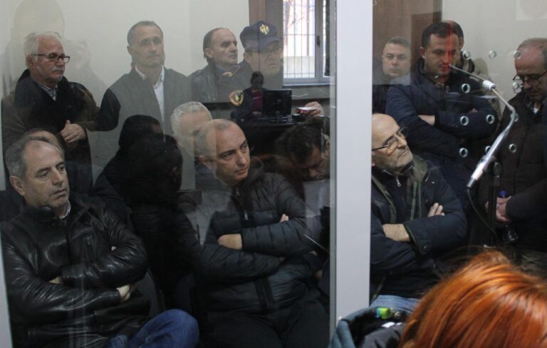 Arrestimet për tërmetin. Gjykata shpall masat: 12 në arrest shtëpie, 11 detyrim paraqitje, 7 në burg
