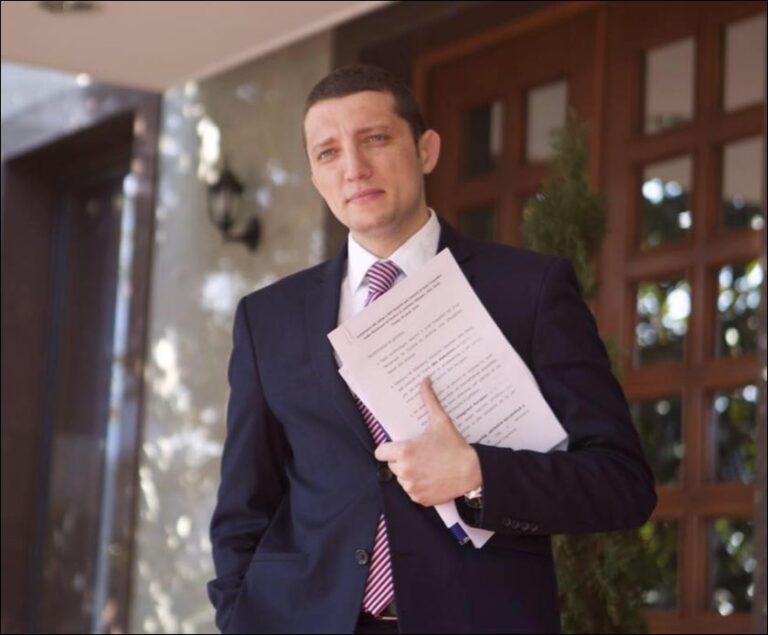 Greqia voton marrëveshjen për patentat shqiptare, reagon ish-zëdhënësi i Ministrisë Së Jashtme