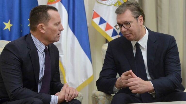 Grenell në Beograd: Mos loboni kundër njohjes së Kosovës