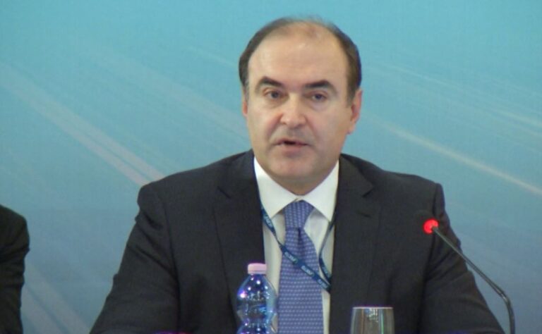 Haxhinasto: Një listë dëshirash për qeverinë e re të Kosovës