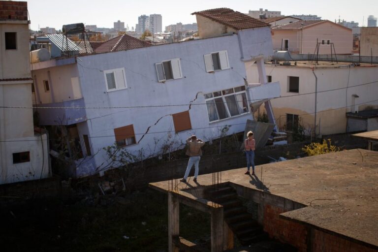 The New York Times: Leksioni nga tërmeti në Shqipëri, Ballkani i papërgatitur për…