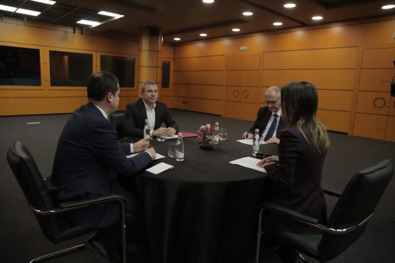 “Formula 4×4”, zbardhen emrat e ekspertëve të opozitës për reformën zgjedhore
