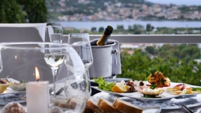 Shpenzimet për restorante dhe hotele, ku renditen shqiptarët. Rekordin e zë Malta dhe Qipro