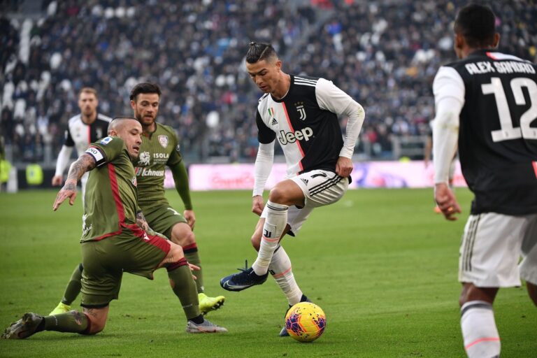 Ronaldo nuk di të ndalet, zhbllokon sfidën ndaj Cagliarit (VIDEO)