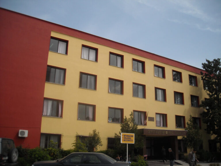 Pacientja i gënjen, spitali i Beratit në karantinë