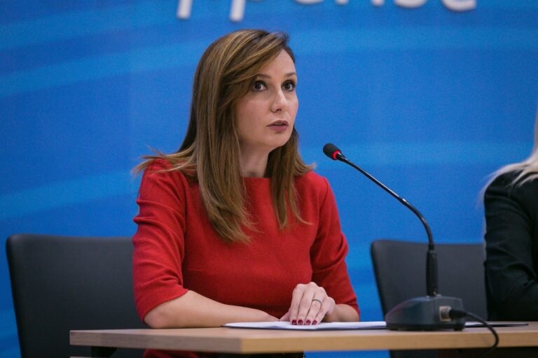 Jorida Tabaku: Shtresa e mesme paguan më shumë, rikthim në taksën e sheshtë