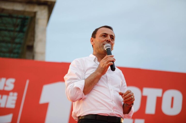 Tushaj: Rama po shpopullon vendin. Në Lezhë ekonomia e rrënuar