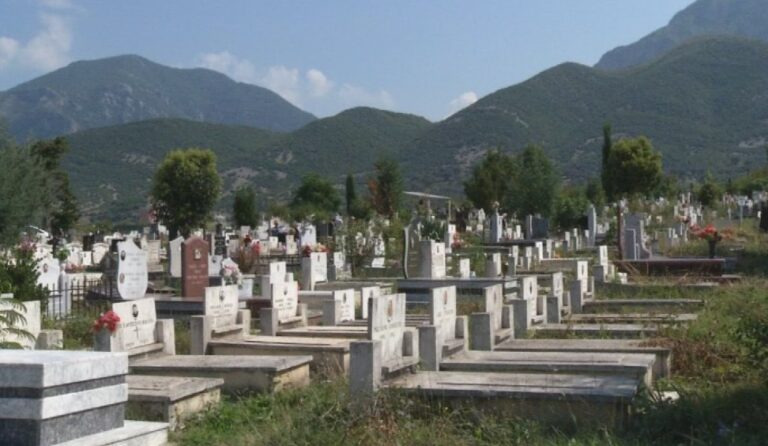 Qeveria “Rama” anulon vendimin e saj të 2015: Ndalohen varrezat private në Shqipëri