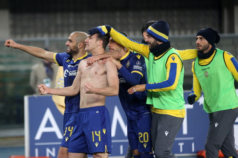 Verona arrin fitore të madhe me përmbysje ndaj Genoas (VIDEO)