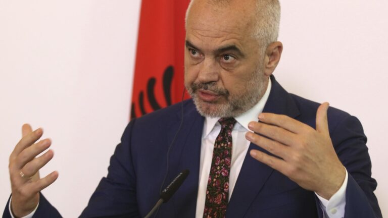 Shteti i kryeministrit Rama me 4P: Polici-Parti-Para-Propagandë