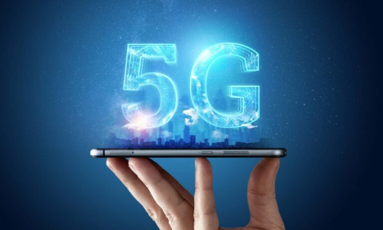 Smartphon-ët me rrjet 5G mund të interferojnë tek instrumentet e avionëve
