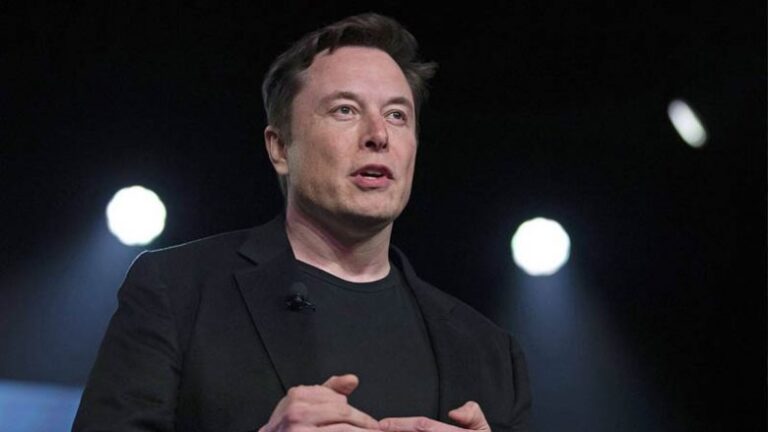 Elon Musk bën thirrje që ta “fshini Facebook-un”, ja arsyeja