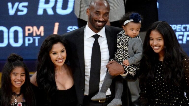Pak ditë pas humbjes tragjike, bashkëshortja dedikim prekës për Kobe Bryant (Foto)