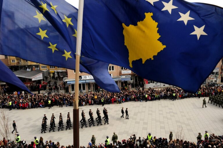 Gëzimi i Thaçit veç pak orë/Xhamajka: Nuk e kemi njohur Kosovën