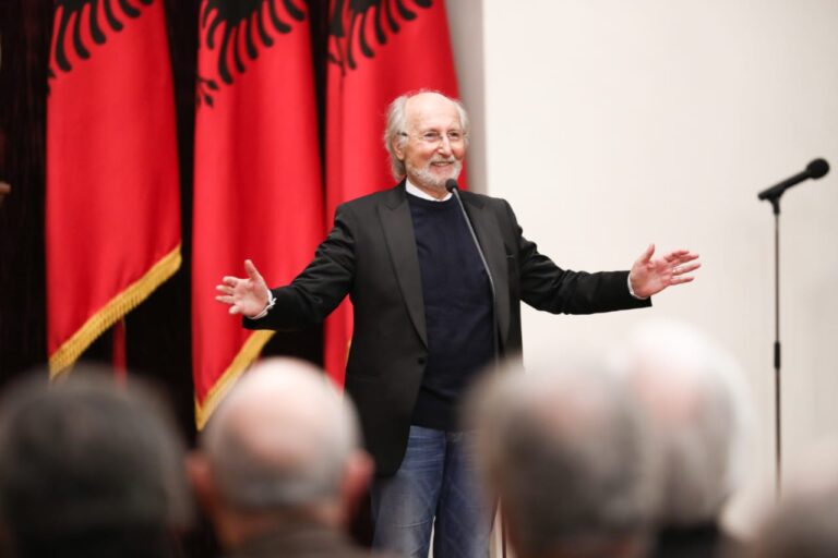 Mirush Kabashi: E kam shkelur karantinën, se kam nevojë për ajër