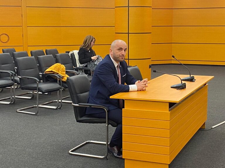 Gledis Nano, drejtori i AntiTerrorit që mban një profil të ulët mediatik