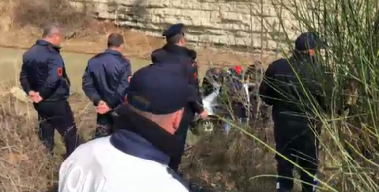 Makina përfundon në lumin Gjanica, identifikohet viktima