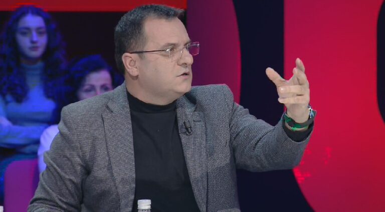 Paketa Anti-KÇK, Çollaku: Mbivendosje e ligjit Antimafia, banditët aty kanë qenë në bashki, parlament