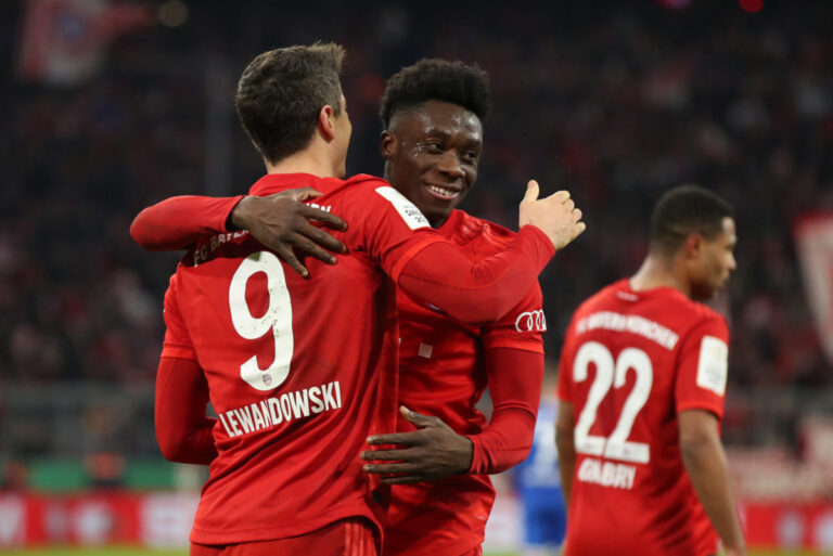 Bayerni mund me spektakël golash Hoffenheim, kalon në çerekfinale (VIDEO)