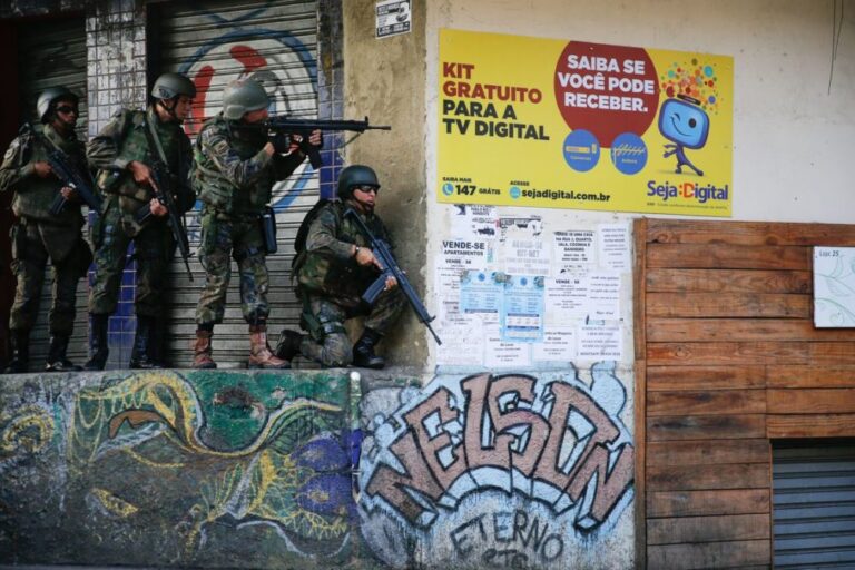 Trazirat politike dhe aksioni ushtarak, 147 të vdekur në 5 ditë