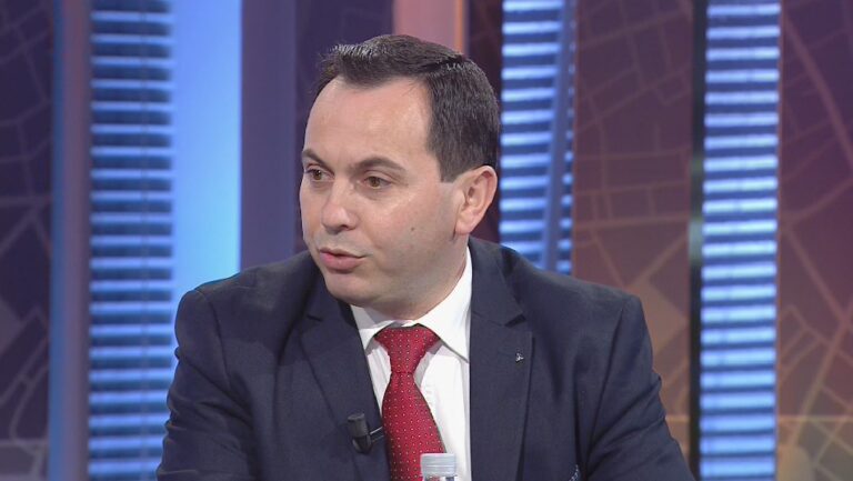Ngërçi në gjyqësor/ Daci: Gjykata Kushtetuese po kthehet në vend punësimi për të papunët