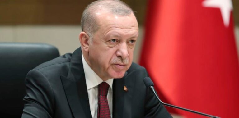 Erdogan kërcënon me sulme nëse plagosen sërish forcat turke