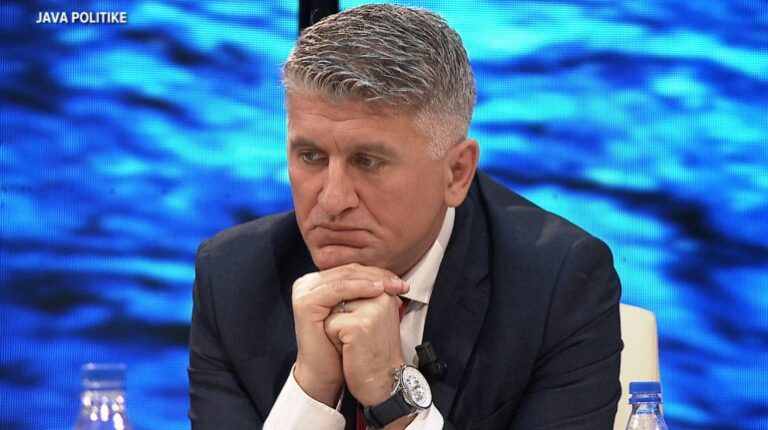 ”Thirrja është në funksion të interesit publik”, Gjekmarkaj: I duhet vënë një pritë puçit të shtetit