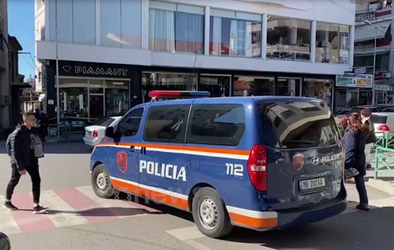 “Skifteri” i Durrësit grabiti argjendarinë në Elbasan, kamerat e sigurisë e nxorën zbuluar