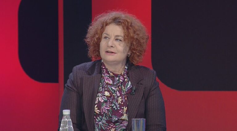 Juristja Kola: Nëse parlamenti shpërndahet, do të jemi në situatë të rrezikshme