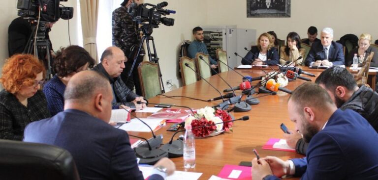 Votimi i emigrantëve, Majko: Të respektohet e drejta kushtetuese