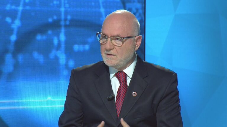 Ish-ambasadori Mal Berisha: Edi Rama i kërkoi Britanisë që të mos hapte negociatat në vitin 2013