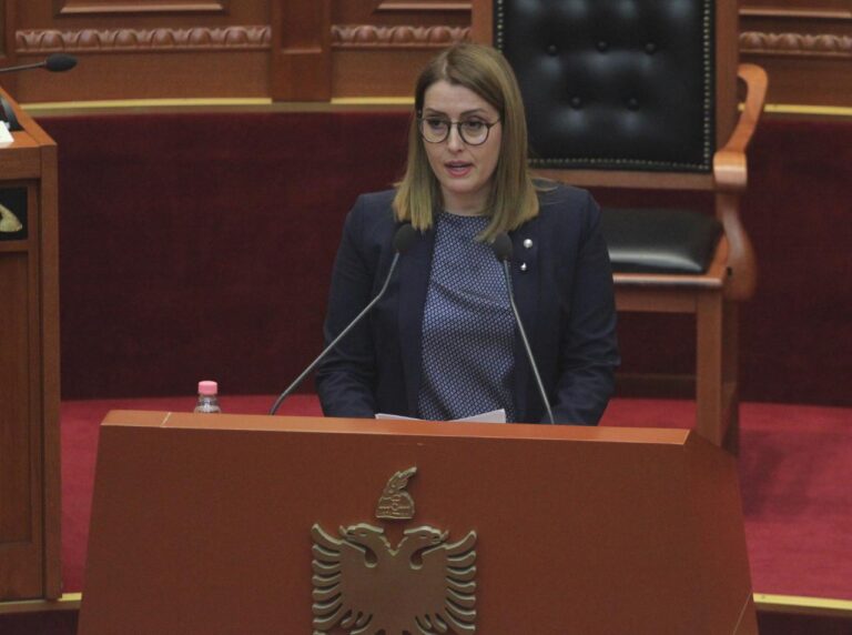 Virusi kinez, Manastirliu: Kontrolle të rrepta në kufi! Risku është i ulët, por kemi bërë gati karantinën