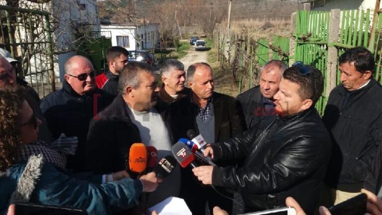 27 muaj pa marrë pagat, punëtorët e Poçemit në protestë
