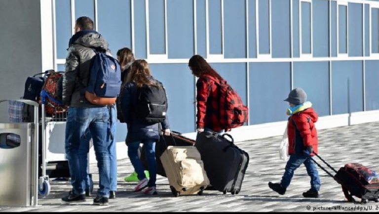 Shqiptarët pakësojnë kërkesat për azil në BE