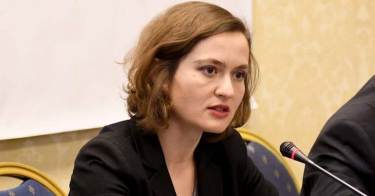 Besa Shahini: Asnjë penalizim për maturantët, ja si do të hartohen provimet, pedagogët do paguhen
