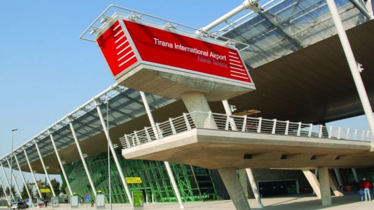 Aviacioni Civil: Biletat e anuluara, ja mënyrat e kompensimit