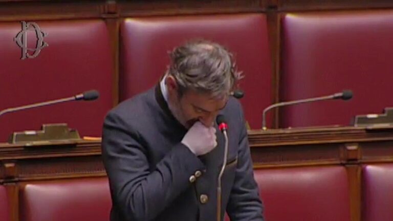 Deputeti përlotet në Kuvend: Nuk kemi ku t’i çojmë viktimat (VIDEO)