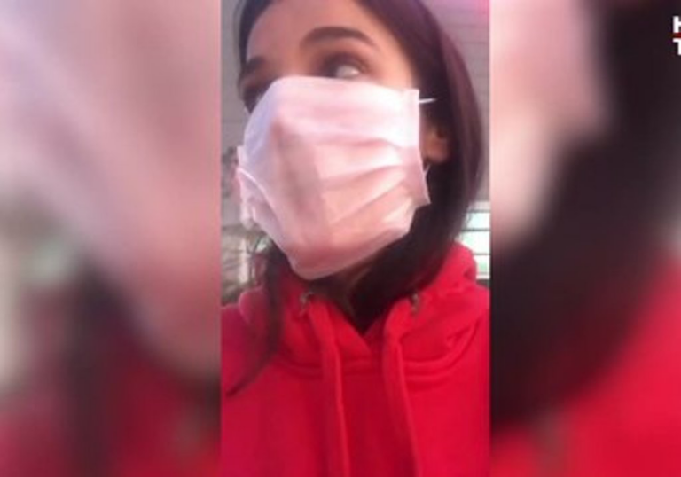 Gjyshja dyshohet se ka koronavirus, karantinohet familja e aktores turke