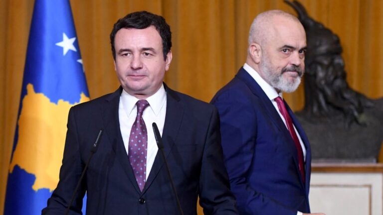Pse hesht kryeministri Rama për “grushtin e shtetit” që ndodhi në Kosovë? Apo hesht nga gëzimi?!