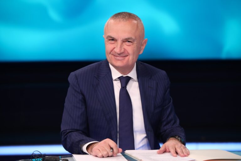 Presidenti: Pas dy ditësh mbledhje e Këshillit të Sigurisë, i ftuar edhe Basha