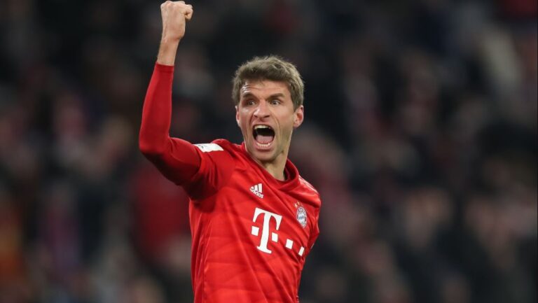 VIDEO/ Gafa e vitit nga Muller, e bën baltë në takimin kundër Schalke