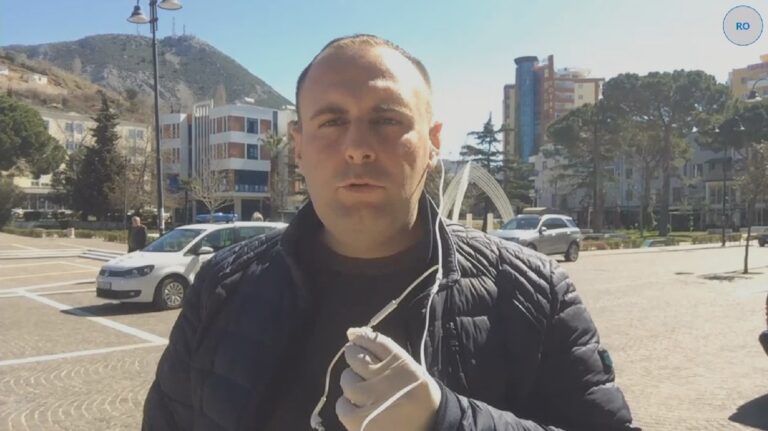 Edhe Lezha nuk i bindet karantinës, qytetarët dalin për shëtitje dhe blerje