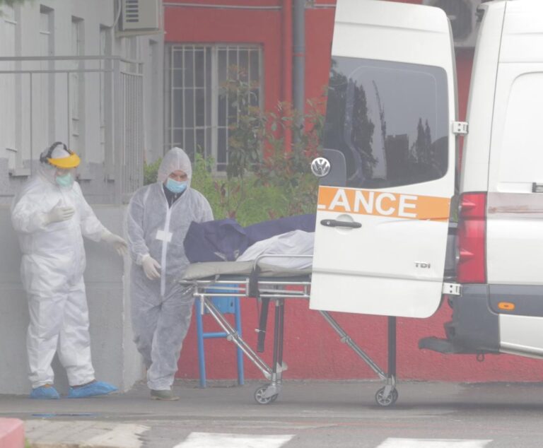 FOTO nga Spitali Infektiv, 2 viktima brenda 24 orëve nga COVID19, një tjetër në vdekje klinike