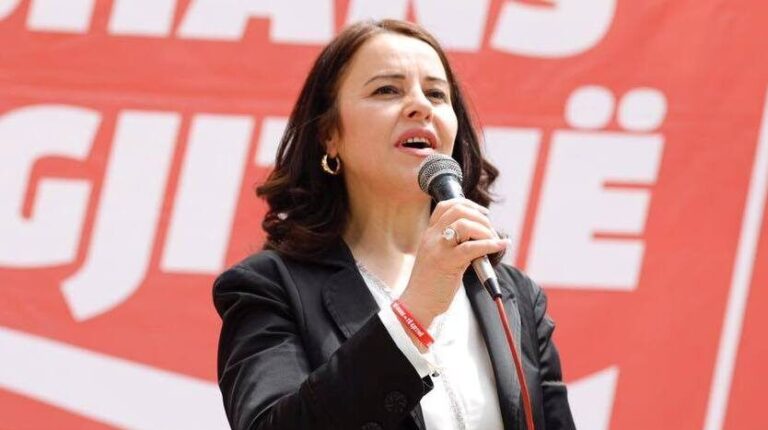 Deputetja Topi, Ramës: Po ndalon koalicionet, ndien frikë. Pazar të pistë me opozitën e re